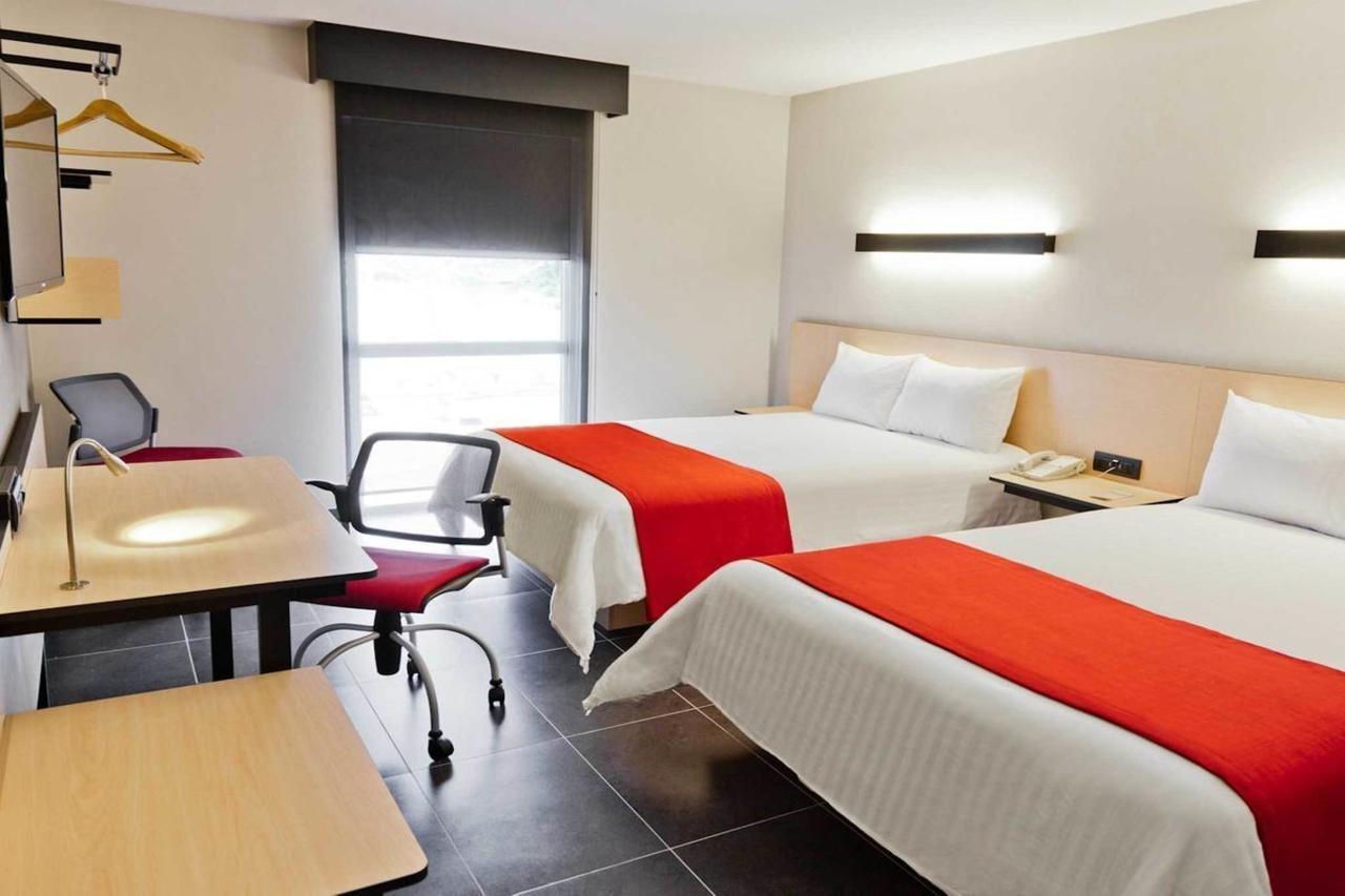 City Express By Marriott Paraiso Exterior photo