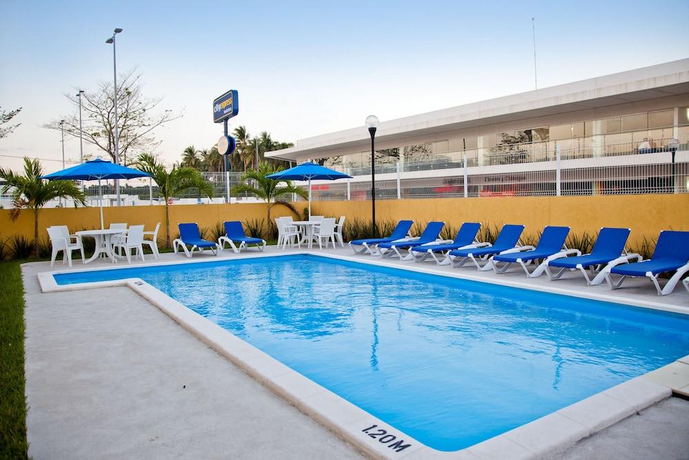 City Express By Marriott Paraiso Exterior photo